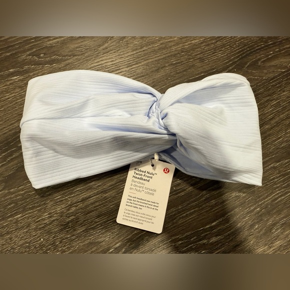 NWT Lululemon Women's Ribbed Nulu Twist-Front Headband - Picture 4 of 10
